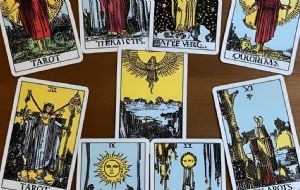 Tarot: predicciones y carta del día para el martes 20 de mayo, según tu signo del horóscopo